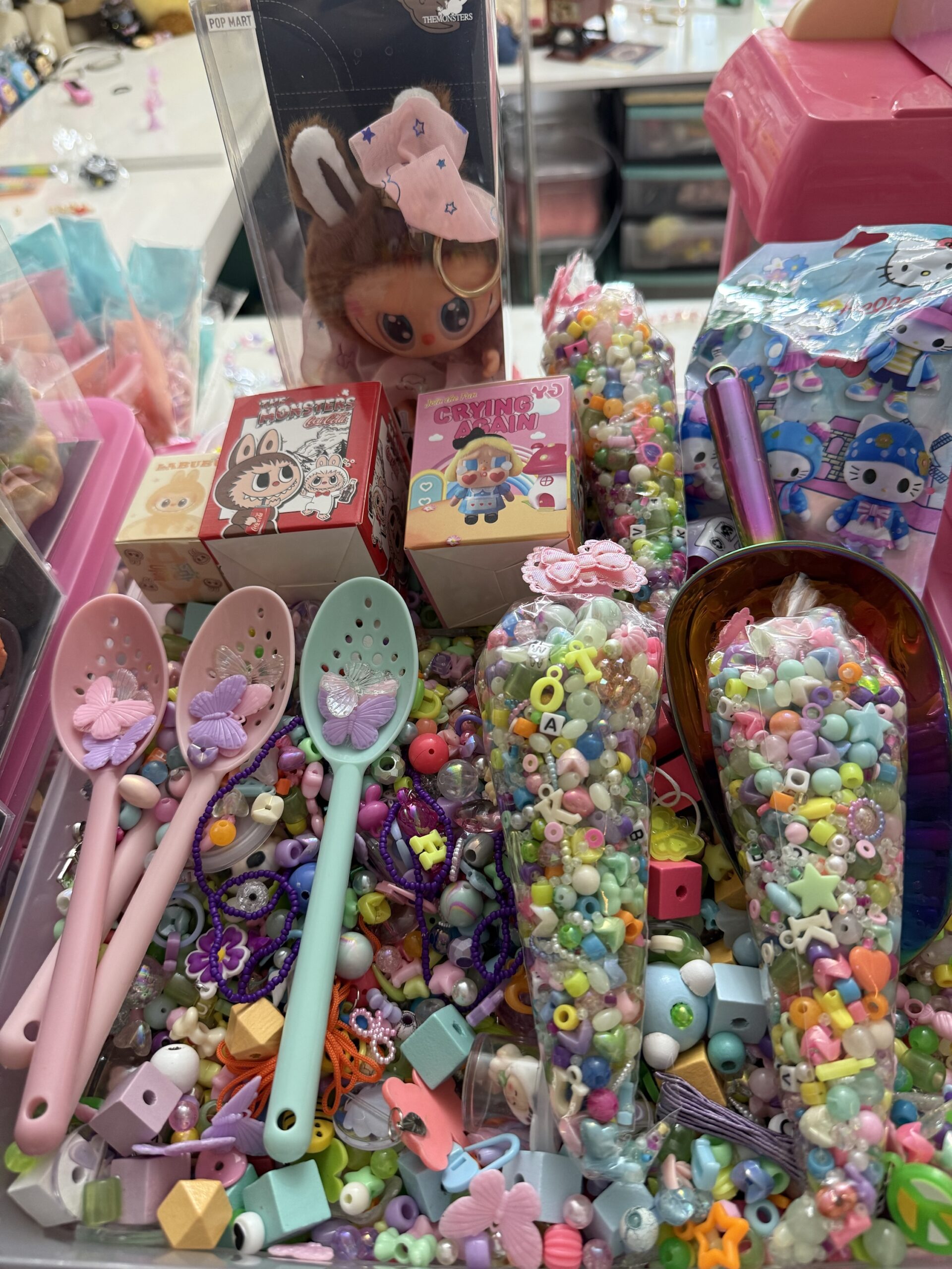 Kawaii Perlen Konfetti Schaufel– (TikTok Live mit Charms & kleinen Überraschungen) – Bild 2